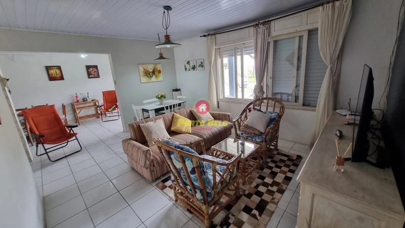 CASA COM PISCINA APENAS 400M DO MAR!!!: 5ª foto da galeria de imagens do imóvel