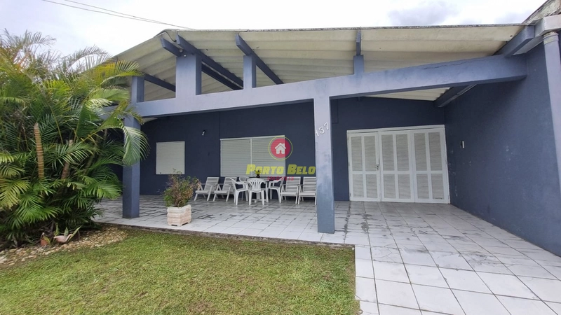CASA COM PISCINA APENAS 400M DO MAR!!!: 2ª foto da galeria de imagens do imóvel