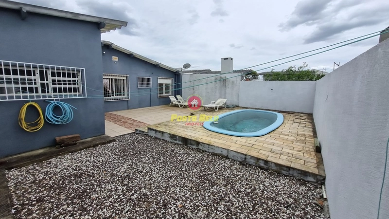 CASA COM PISCINA APENAS 400M DO MAR!!!: 4ª foto da galeria de imagens do imóvel