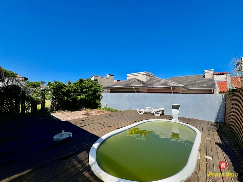 CASA APENAS 2 QUADRAS DO MAR: 8ª foto da galeria de imagens do imóvel