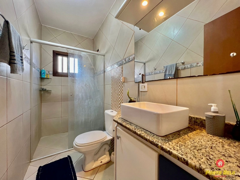 CASA APENAS 2 QUADRAS DO MAR: 6ª foto da galeria de imagens do imóvel