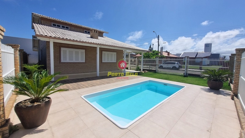 CASA COM PISCINA PRÓXIMO DO MAR: 4ª foto da galeria de imagens do imóvel