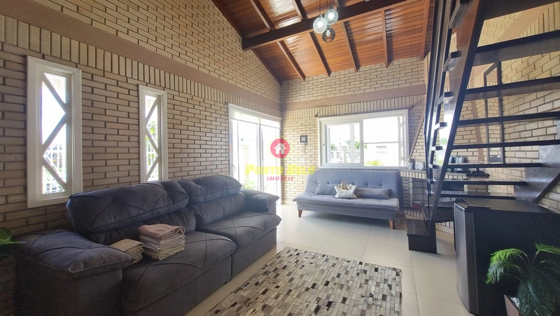 CASA COM PISCINA PRÓXIMO DO MAR: 3ª foto da galeria de imagens do imóvel