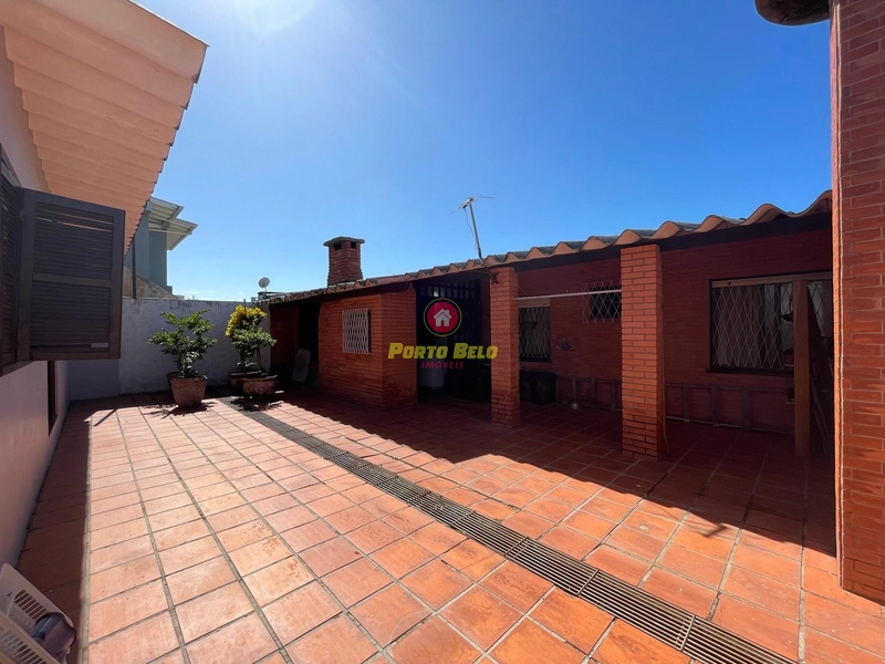 CASA À VENDA  APENAS 300m DO MAR: 28ª foto da galeria de imagens do imóvel