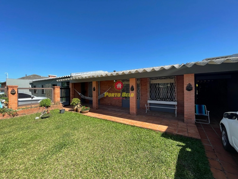 CASA À VENDA  APENAS 300m DO MAR: 2ª foto da galeria de imagens do imóvel
