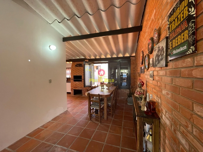 CASA À VENDA  APENAS 300m DO MAR: 11ª foto da galeria de imagens do imóvel