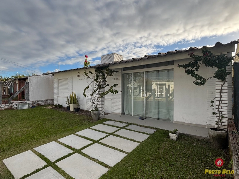 EXCELENTE CASA EM ATLÂNTIDA SUL: 2ª foto da galeria de imagens do imóvel