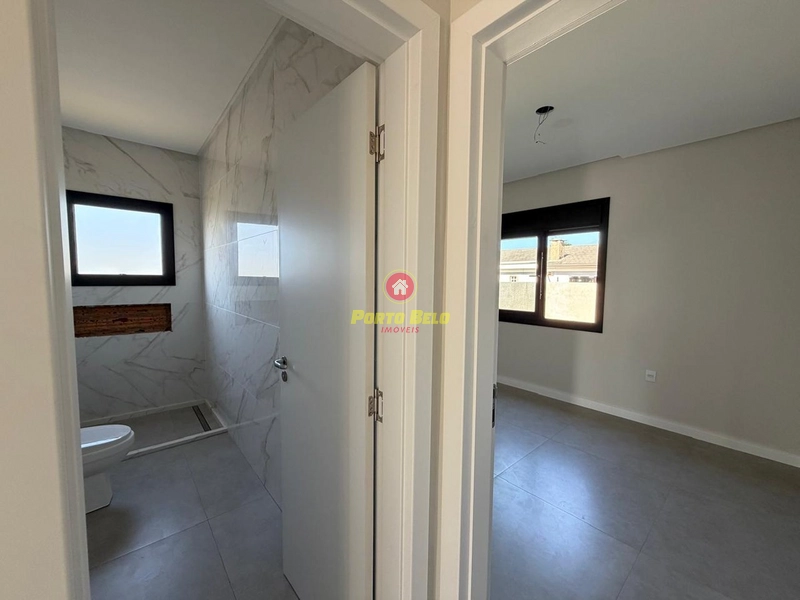 CASA DE ALTO PADRÃO EM AVENIDA: 10ª foto da galeria de imagens do imóvel