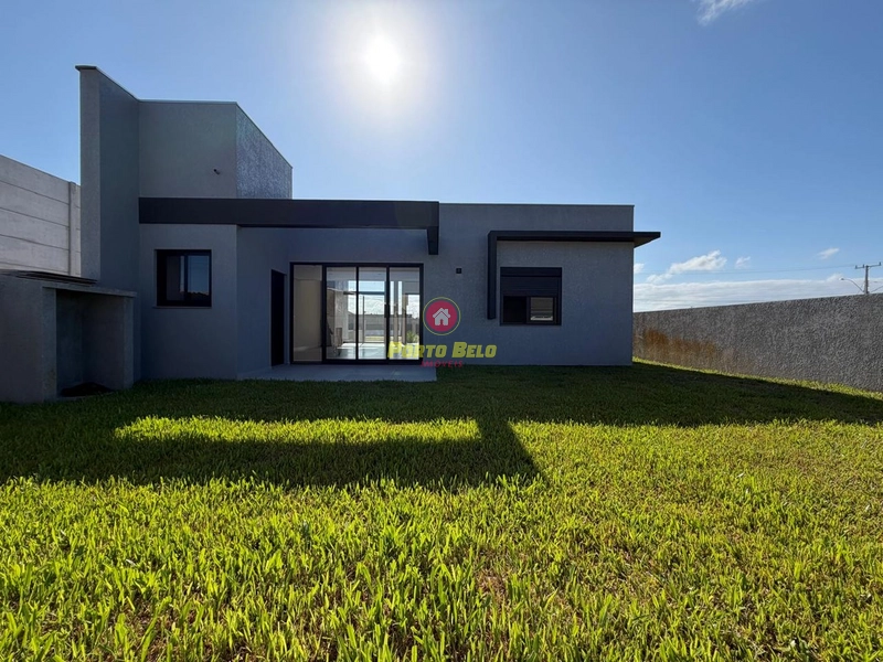 CASA DE ALTO PADRÃO EM AVENIDA: 1ª foto da galeria de imagens do imóvel