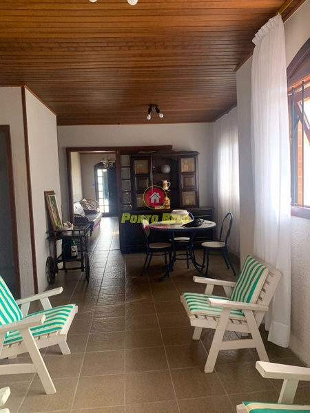 ÓTIMA CASA DE ESQUINA COM DOIS TERRENOS LOCALIZADA EM AVENIDA: 7ª foto da galeria de imagens do imóvel