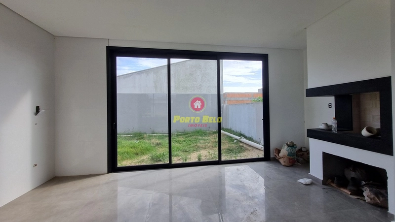 CASA EM AVENIDA À VENDA EM RAINHA DO MAR!!!: 5ª foto da galeria de imagens do imóvel