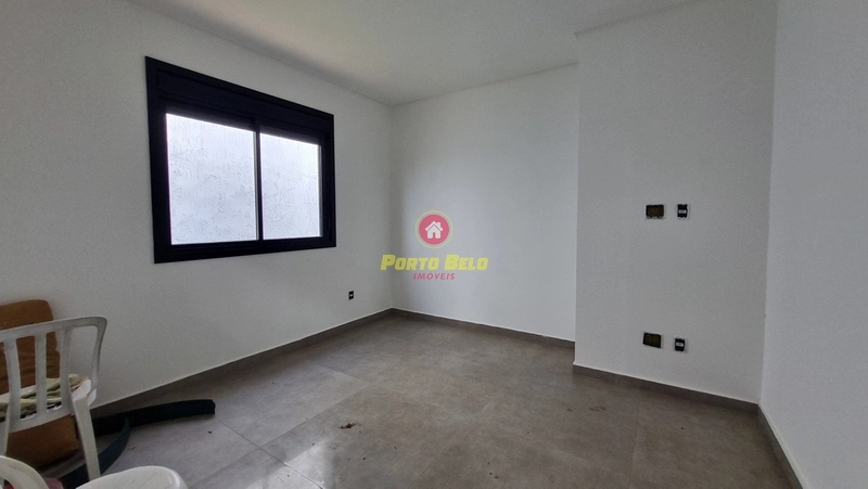 CASA EM AVENIDA À VENDA EM RAINHA DO MAR!!!: 9ª foto da galeria de imagens do imóvel