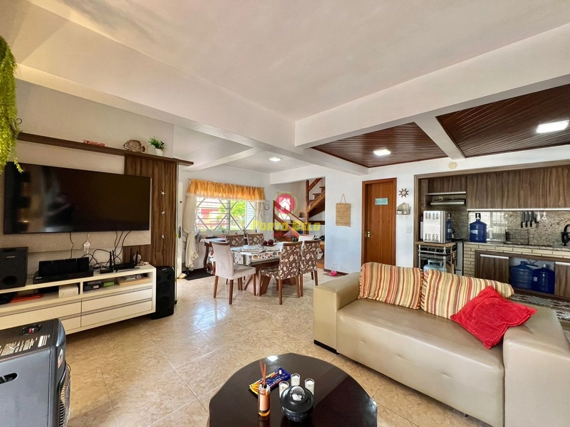 OPORTUNIDADE! SOBRADO DUPLEX DE ESQUINA EM RAINHA DO MAR!!!: 10ª foto da galeria de imagens do imóvel