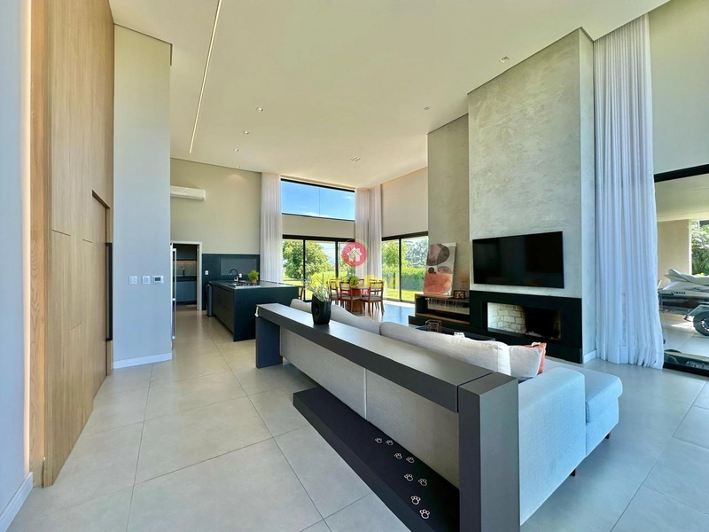 CASA Á VENDA !!!: 10ª foto da galeria de imagens do imóvel