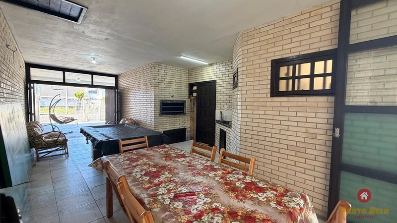 CASA EM LAJE PERTO DA PRAIA: 3ª foto da galeria de imagens do imóvel