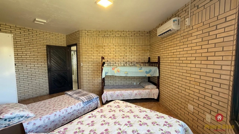 CASA EM LAJE PERTO DA PRAIA: 16ª foto da galeria de imagens do imóvel
