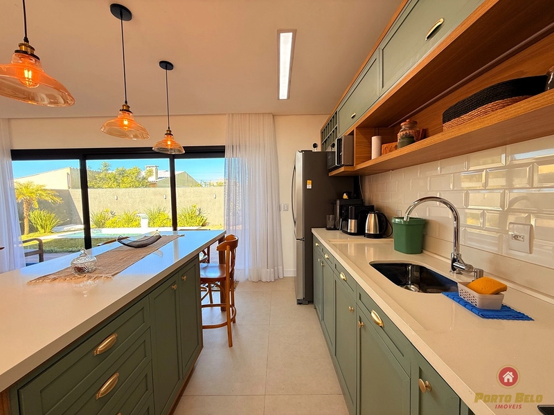 CASA ALTO PADRÃO 300M DA PRAIA: 6ª foto da galeria de imagens do imóvel
