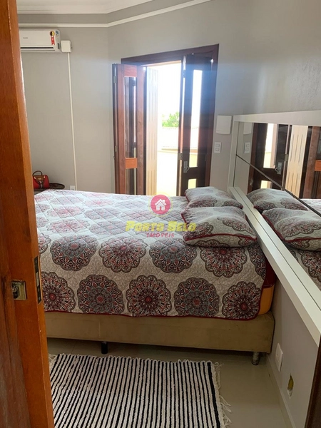 CASA APENAS UMA QUADRA DO MAR: 34ª foto da galeria de imagens do imóvel