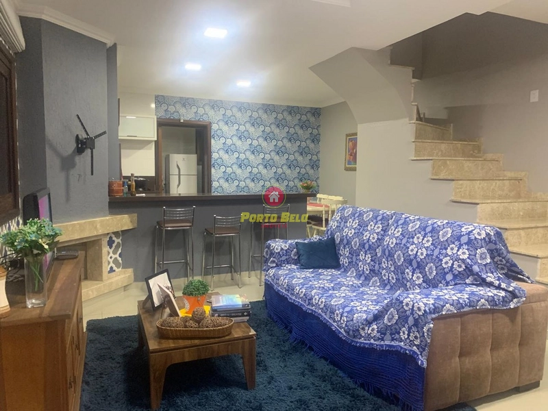CASA APENAS UMA QUADRA DO MAR: 15ª foto da galeria de imagens do imóvel