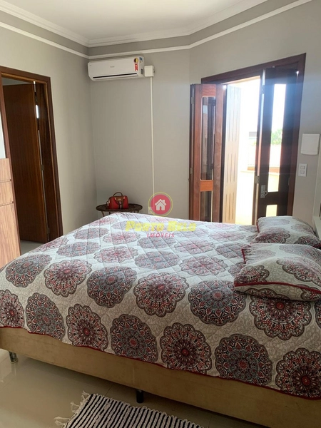 CASA APENAS UMA QUADRA DO MAR: 17ª foto da galeria de imagens do imóvel