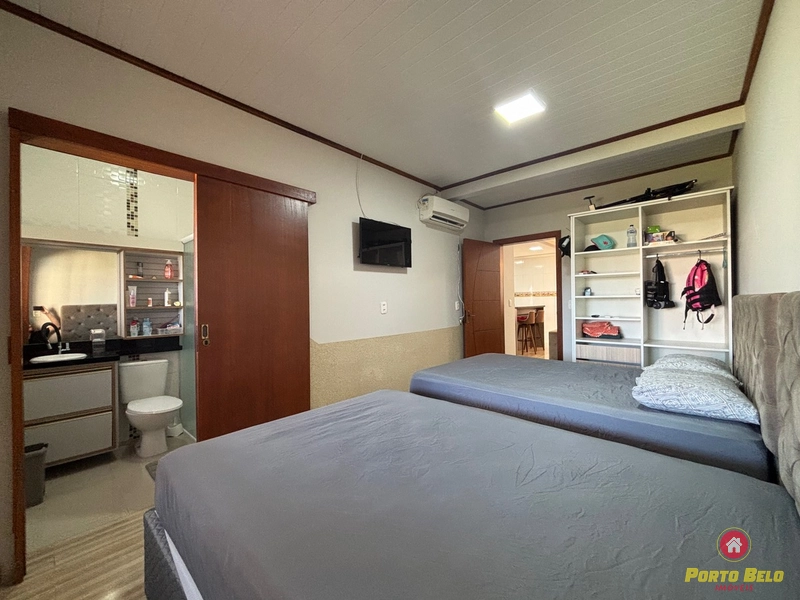 CASA COM PISCINA EM ATLÂNTIDA SUL: 18ª foto da galeria de imagens do imóvel