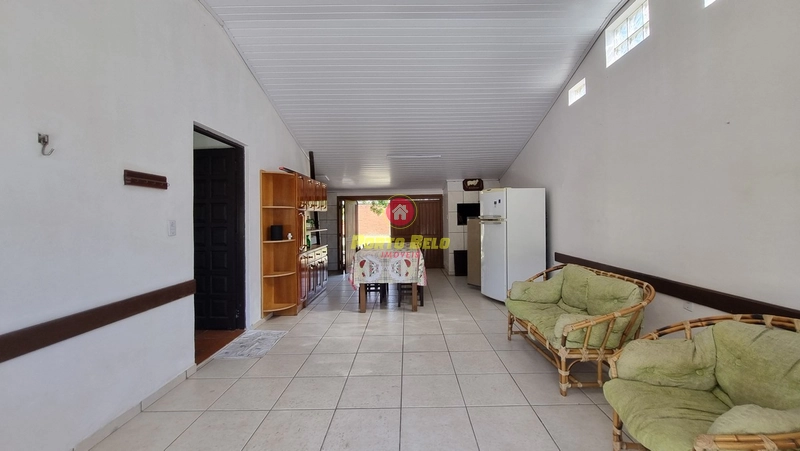 CASA À VENDA  EM ATLÂNTIDA SUL: 3ª foto da galeria de imagens do imóvel