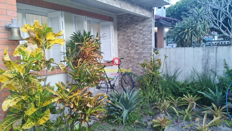 CASA EM AVENIDA COM VISTA PARA O CAMPO APTA FINANCIAMENTO: 3ª foto da galeria de imagens do imóvel