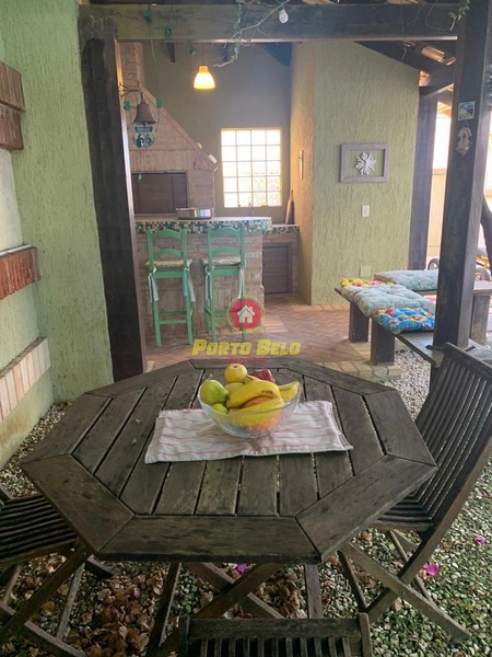 CASA À VENDA COM ESPAÇO AMPLO E ÁREA VERDE: 12ª foto da galeria de imagens do imóvel