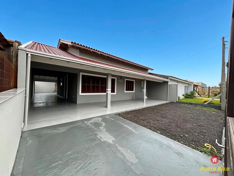 CASA COM PISCINA PRÓXIMA AO MAR: 3ª foto da galeria de imagens do imóvel