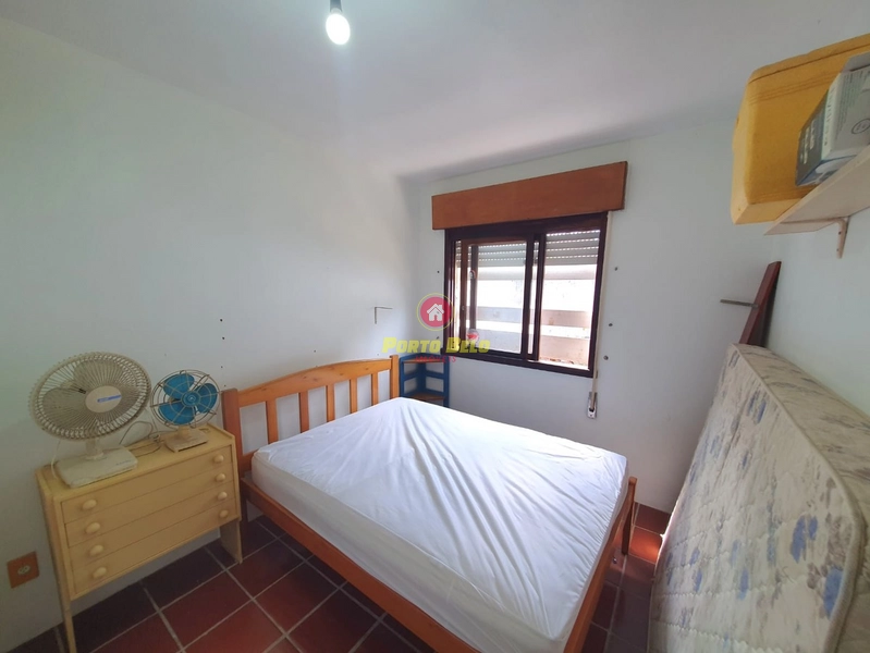 CASA COM LAJE 100m  DA PRAIA: 2ª foto da galeria de imagens do imóvel