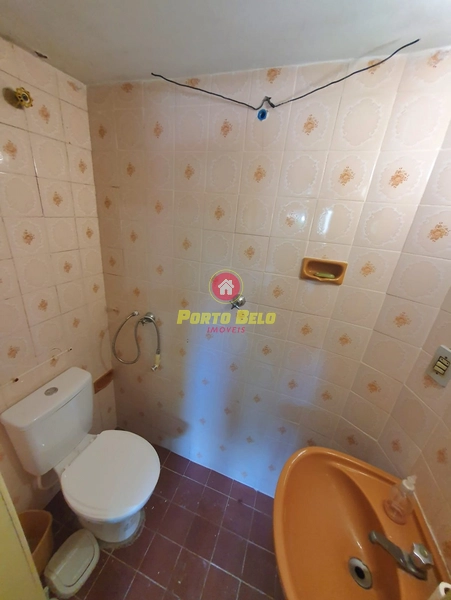 CASA COM LAJE 100m  DA PRAIA: 1ª foto da galeria de imagens do imóvel