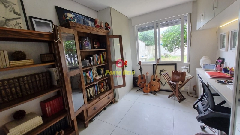 CASA À VENDA A 400m BEIRA-MAR: 5ª foto da galeria de imagens do imóvel
