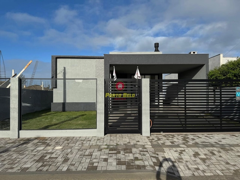 CASA NOVA A 400M DA PRAIA: 1ª foto da galeria de imagens do imóvel