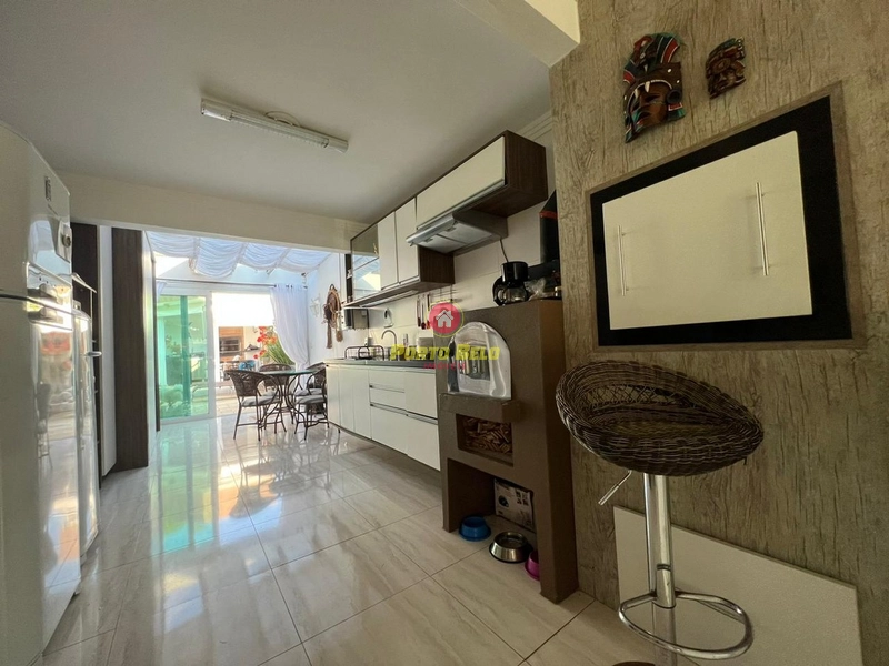 CASA EM LAJE PRÓXIMA AO MAR: 9ª foto da galeria de imagens do imóvel