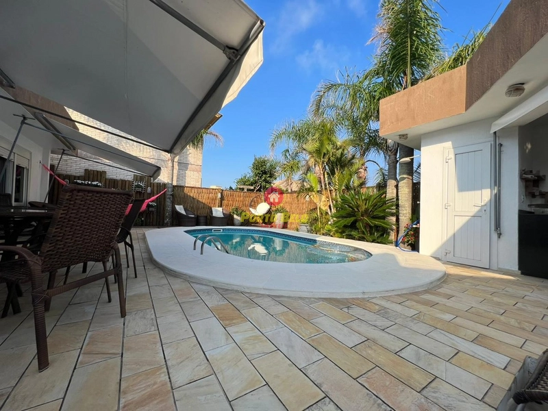 CASA EM LAJE PRÓXIMA AO MAR: 12ª foto da galeria de imagens do imóvel