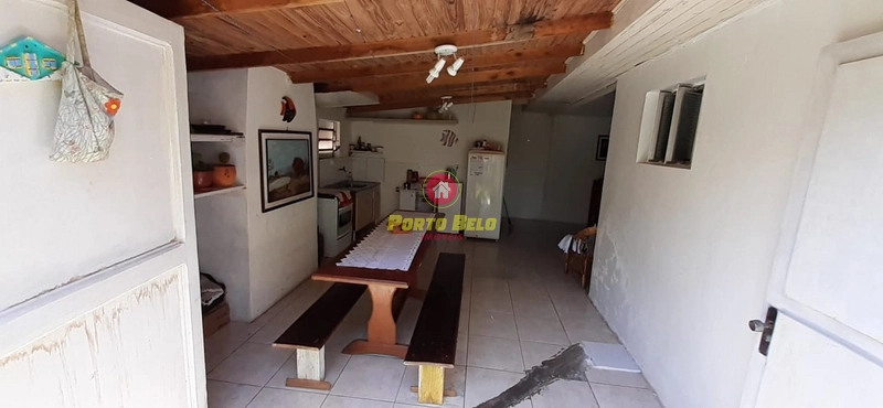 CASA À VENDA PRÓXIMO Á COMERCIOS LOCAIS E ESCOLAS: 3ª foto da galeria de imagens do imóvel