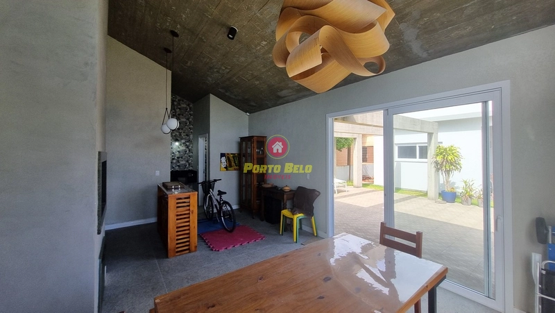 ÓTIMA CASA DE ESQUINA EM RAINHA DO MAR, CONFIRA!!!: 8ª foto da galeria de imagens do imóvel