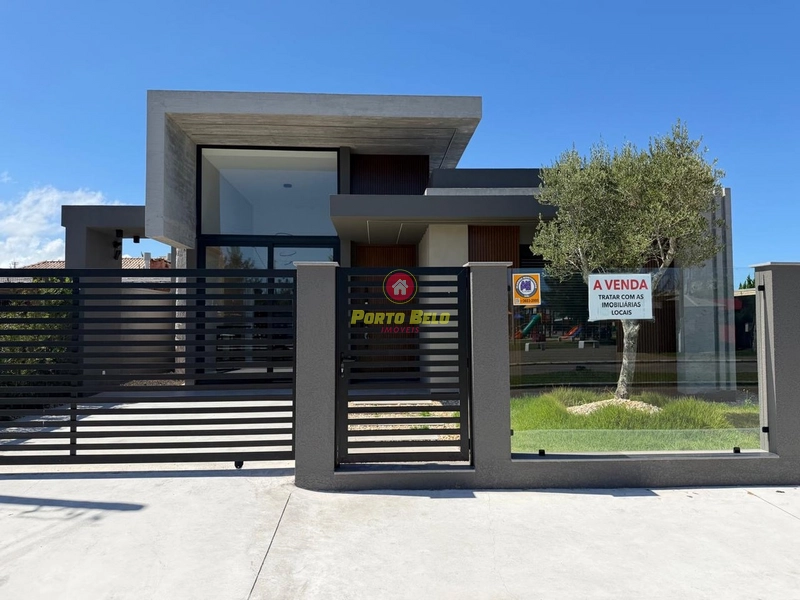 CASA DE ALTO PADRÃO 200M DA PRAIA: 2ª foto da galeria de imagens do imóvel