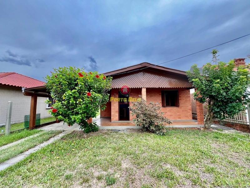 EXCELENTE CASA A APENAS 01 QUADRA DO MAR, CONFIRA!!!: 1ª foto da galeria de imagens do imóvel