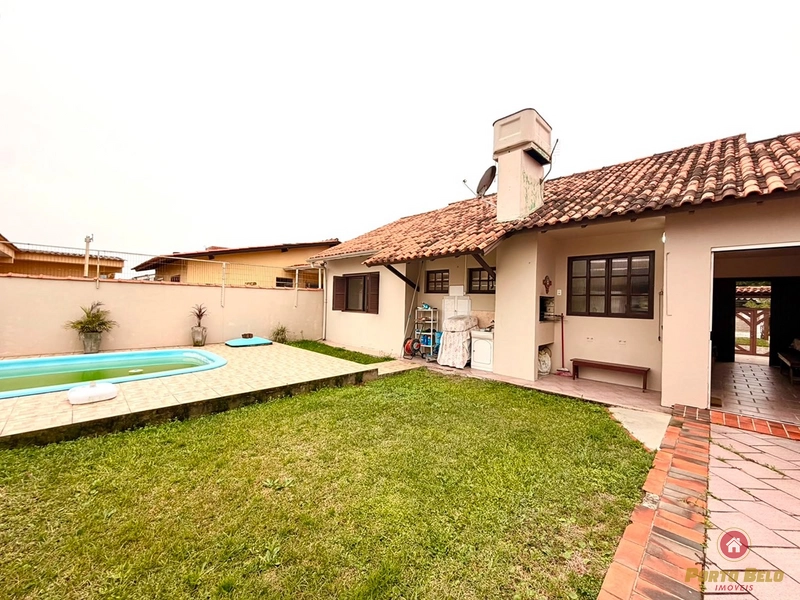 CASA BEM LOCALIZADA EM ATLÂNTIDA SUL: 7ª foto da galeria de imagens do imóvel