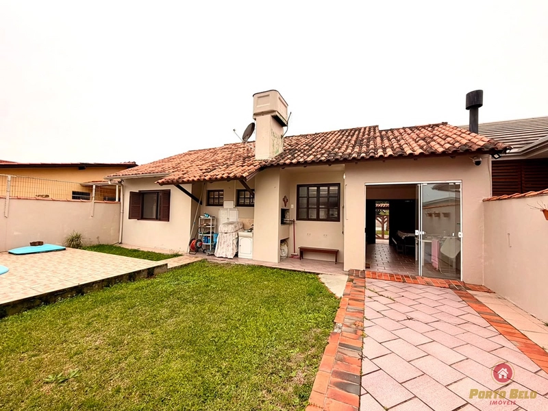 CASA BEM LOCALIZADA EM ATLÂNTIDA SUL: 2ª foto da galeria de imagens do imóvel