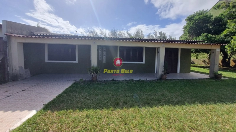 CASA COM 600M2 DE TERRENO E 189m2 de área construída privativa: 1ª foto da galeria de imagens do imóvel