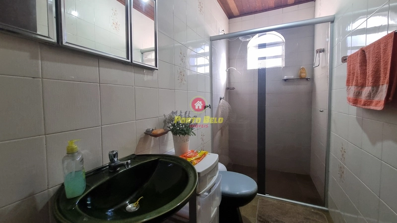 CASA COM 600M2 DE TERRENO E 189m2 de área construída privativa: 11ª foto da galeria de imagens do imóvel