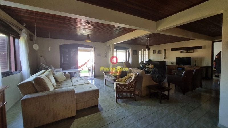 CASA COM 600M2 DE TERRENO E 189m2 de área construída privativa: 5ª foto da galeria de imagens do imóvel