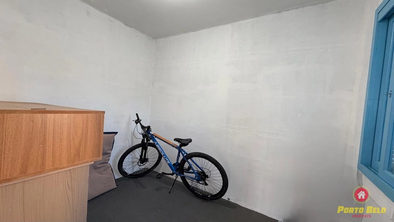 CASA DE LAJE BEM LOCALIZADA: 1ª foto da galeria de imagens do imóvel