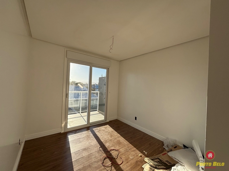 SOBRADOS DUPLEX EM AVENIDA: 9ª foto da galeria de imagens do imóvel
