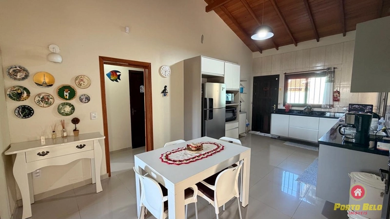 CASA C/ PISCINA 250M DA PRAIA: 4ª foto da galeria de imagens do imóvel