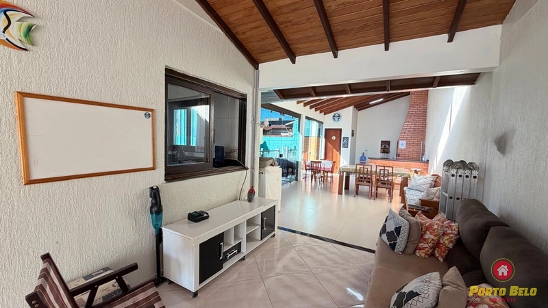 CASA C/ PISCINA 250M DA PRAIA: 9ª foto da galeria de imagens do imóvel