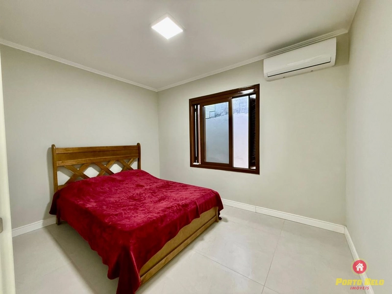 CASA EM AVENIDA EM XAGRILÁ: 1ª foto da galeria de imagens do imóvel