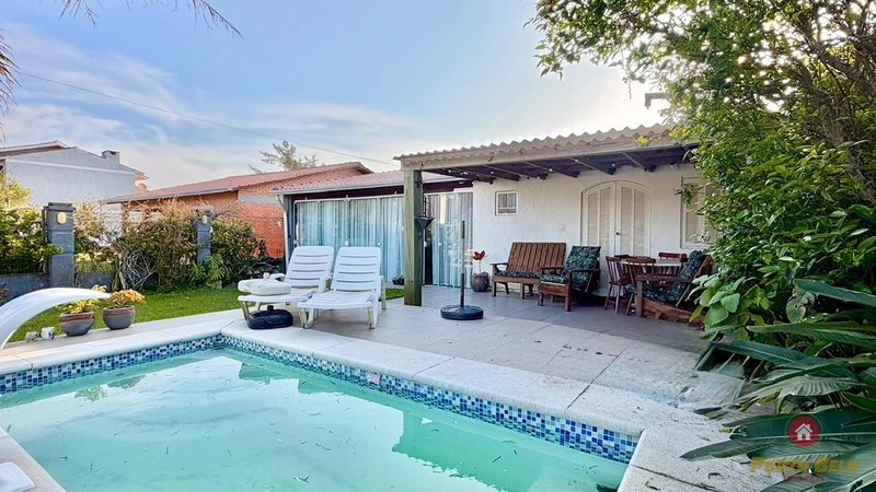 CASA 200M DA PRAIA C/ PISCINA: 1ª foto da galeria de imagens do imóvel